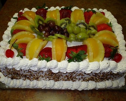 Come decorare una torta alla frutta?