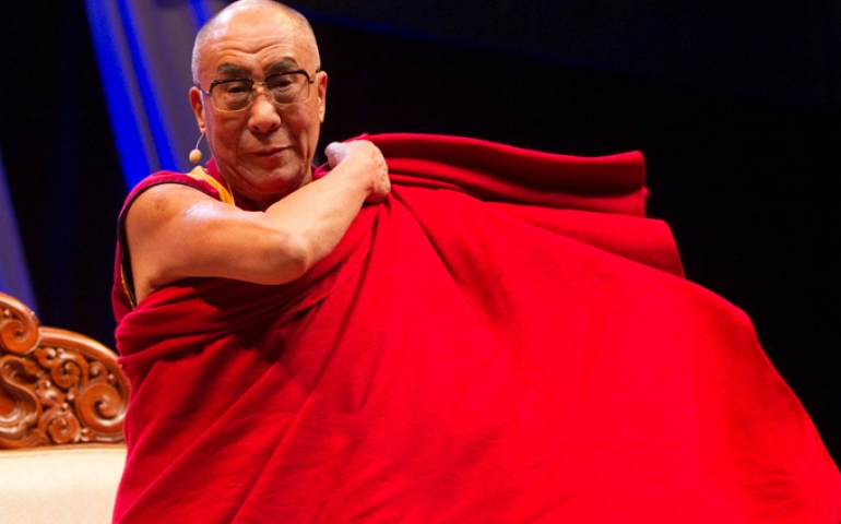 Il Dalai Lama ha fatto un'affermazione epocale sull'inutilità delle religioni