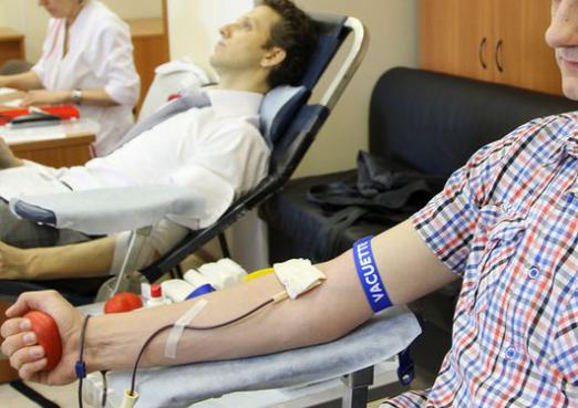 Quanti donatori donano sangue?